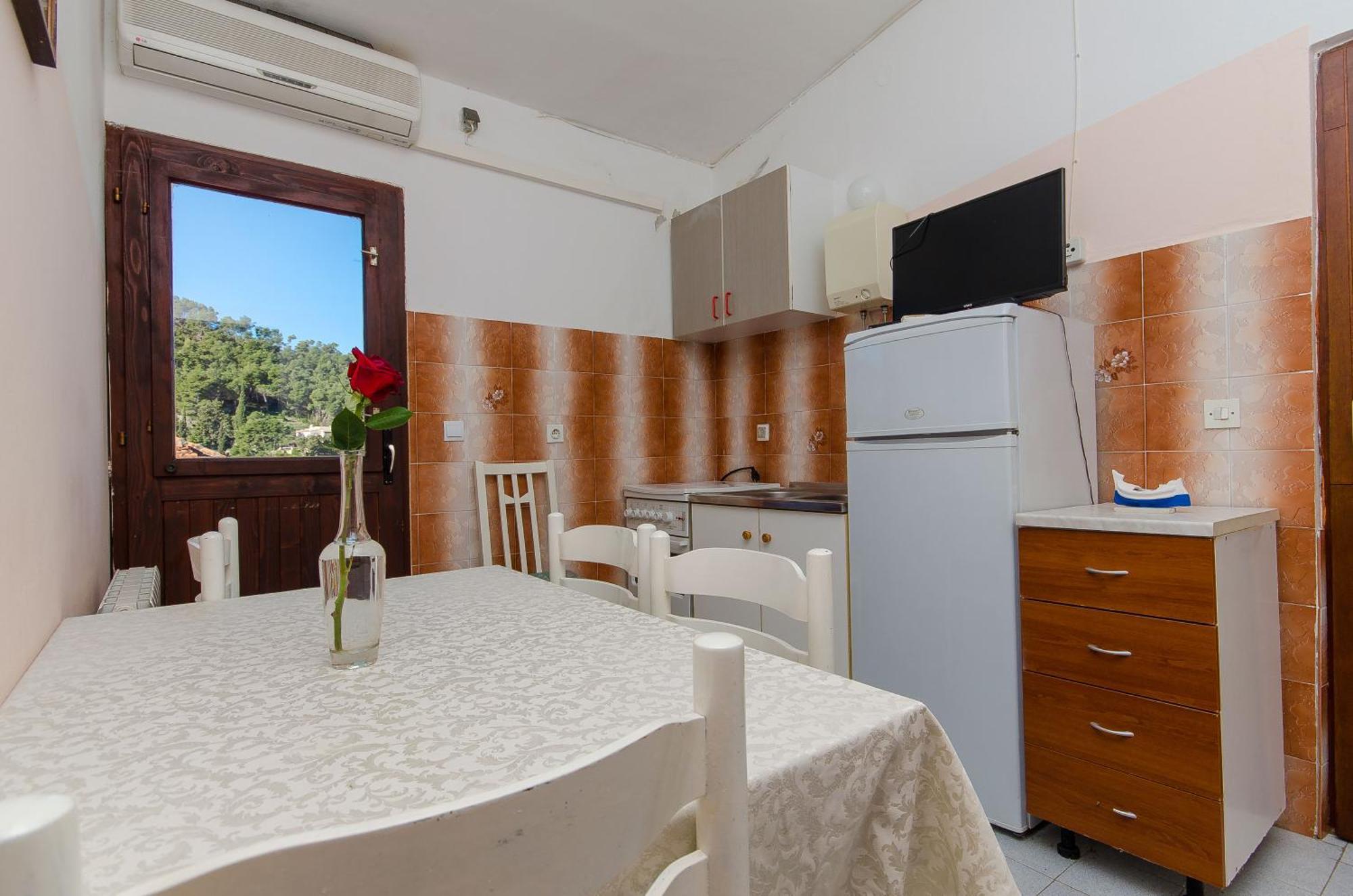 Apartments Lorena Stomorska Δωμάτιο φωτογραφία