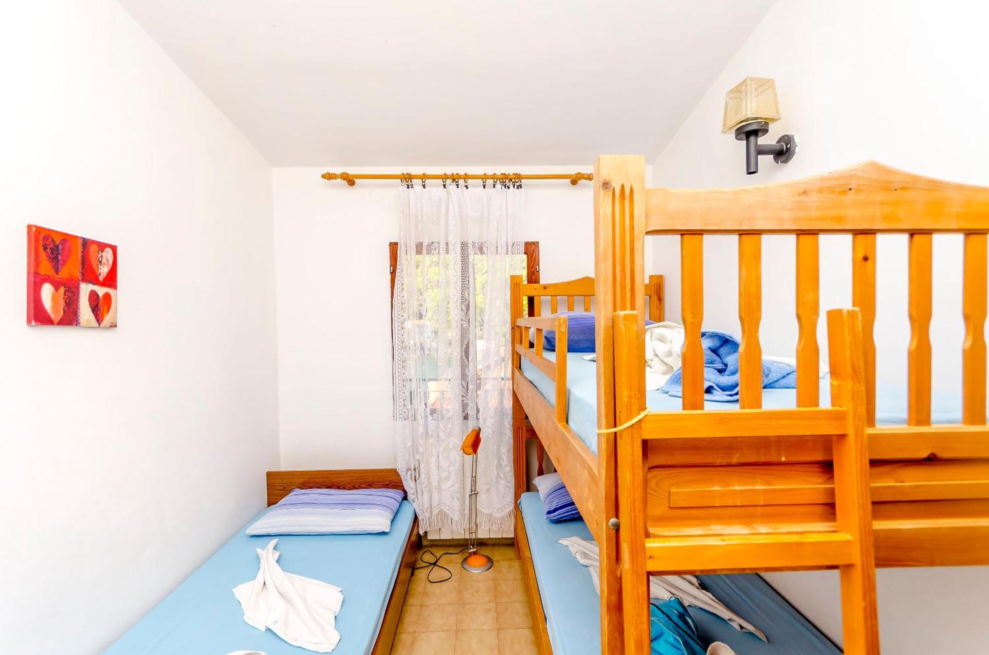 Apartments Lorena Stomorska Εξωτερικό φωτογραφία